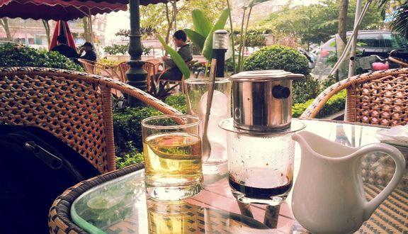 Cây Sưa Cafe