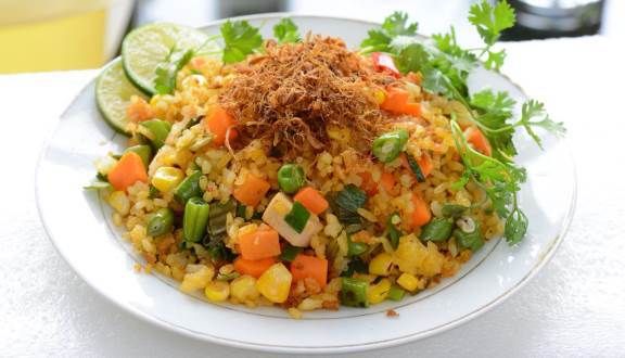 Cơm Rang Đùi Gà
