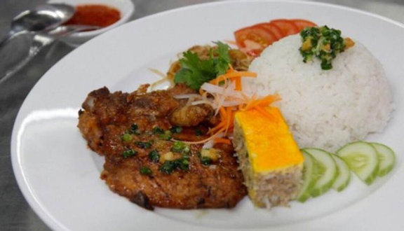 Cơm Tấm Sườn Trứng