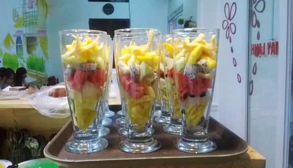 Cà Phê Nước Ép Trái Cây & Bánh Mì