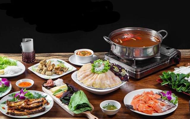 Cá Cử Restaurant - Cá Tầm & Cá Hồi Tươi Sống