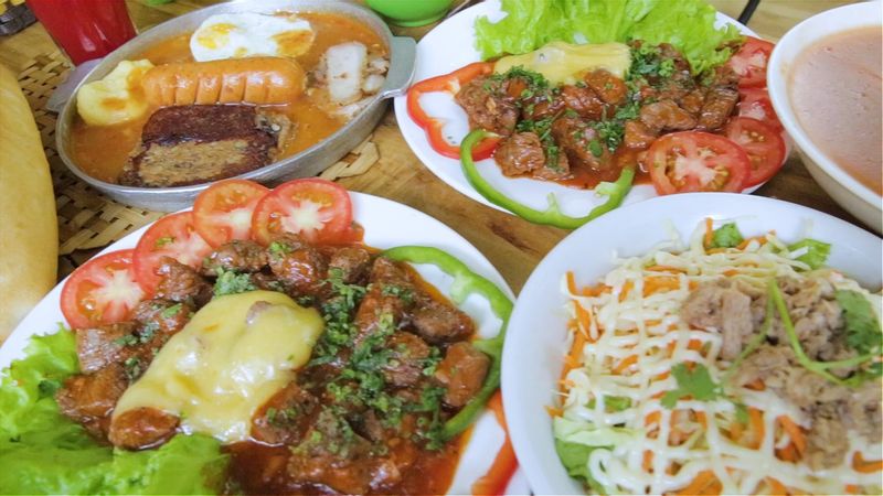 Tí Nỵ Chảo