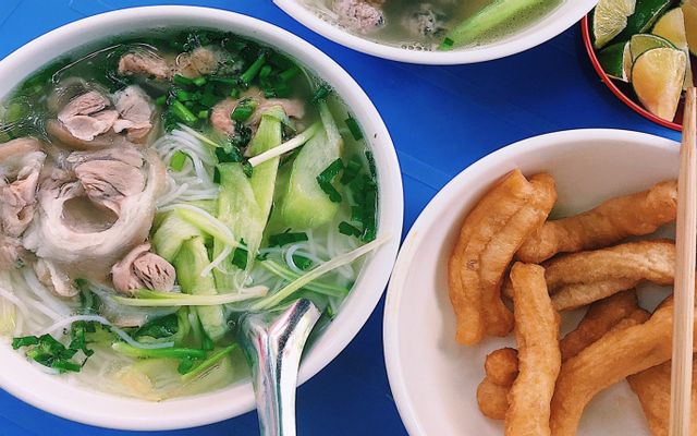 Bún Sườn Mọc Thịt