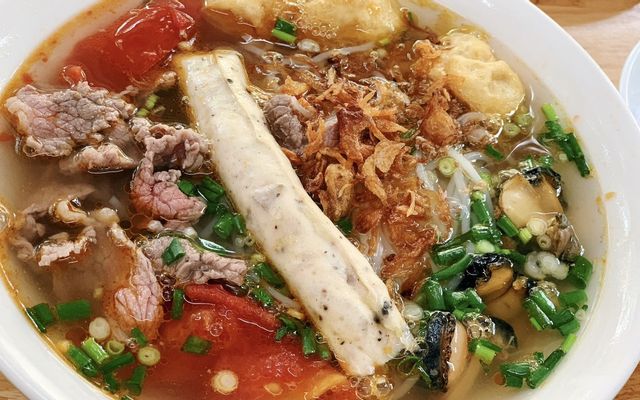 Bún Riêu Gốc Đa