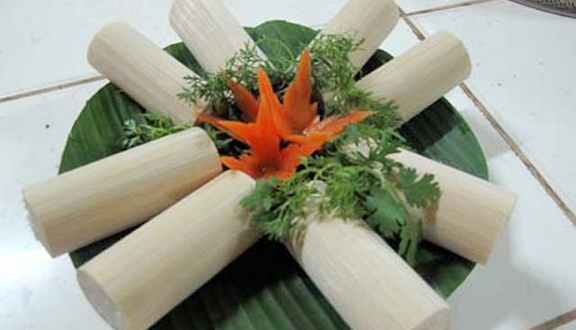 Cơm Lam Thôn Việt