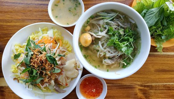 Cơm gà Hiếu Linh