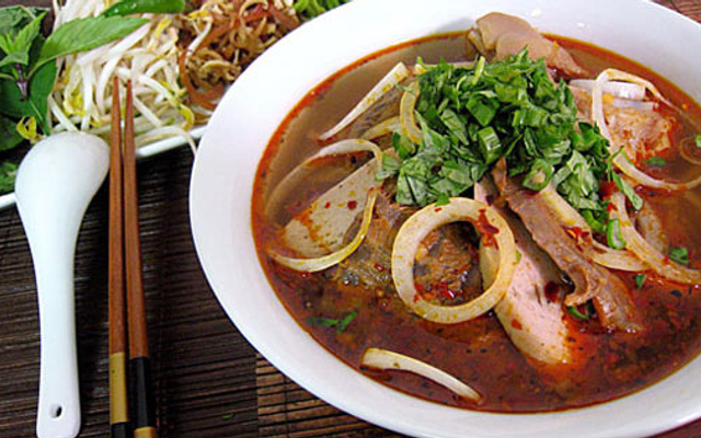 Bún Bò Huế - Nguyễn Văn Cừ