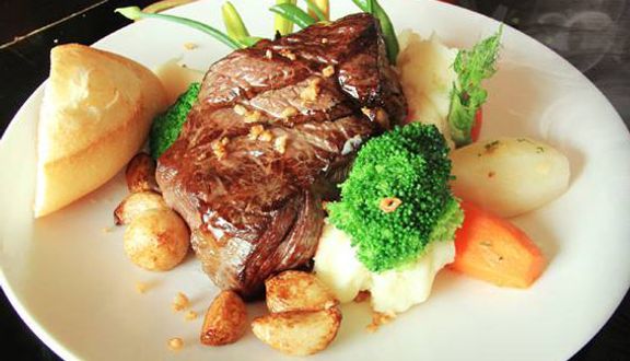 Salad Rau Xanh Với Thịt Xông Khói