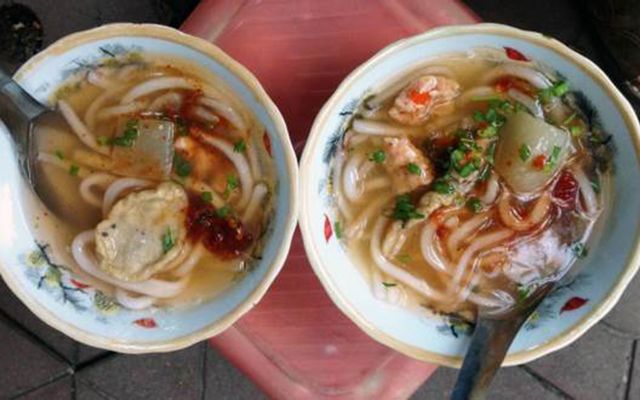 Cô Tình - Bánh Canh Bột Lọc