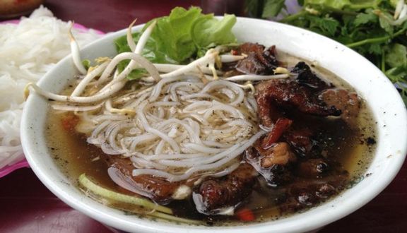 Bún Chả Sân Tập Thể Vĩnh Hồ