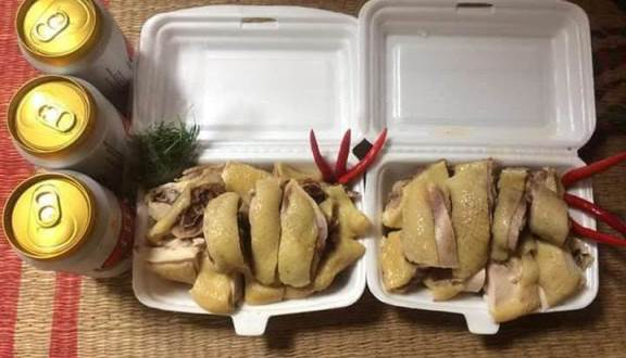 5 Chiếc Chân Gà Ngâm Sả Ớt