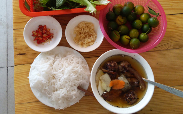 Bún Chả & Bún Đậu Mẹt - Lê Trọng Tấn
