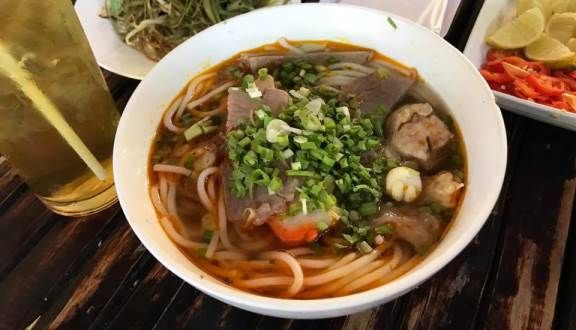 Bún Bò Gánh - Tăng Bạt Hổ