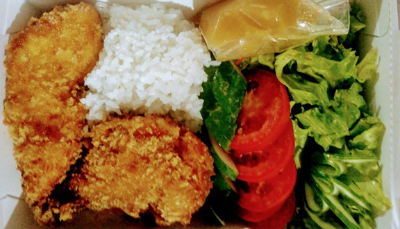 Cơm Gà Sốt Chanh Leo