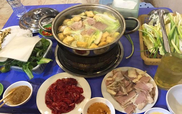 Bò Nhúng Dấm & Cánh Gà Chiên