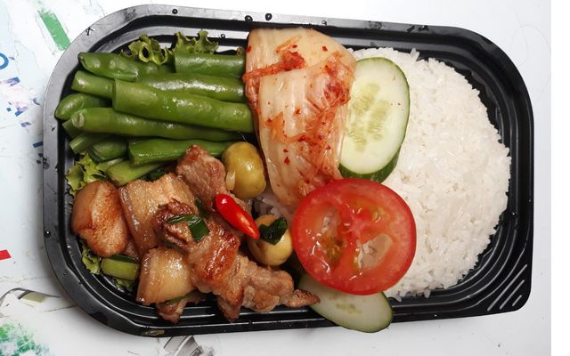 Combo Cơm Cá Kho + Cơm Thịt Kho Trứng Cút