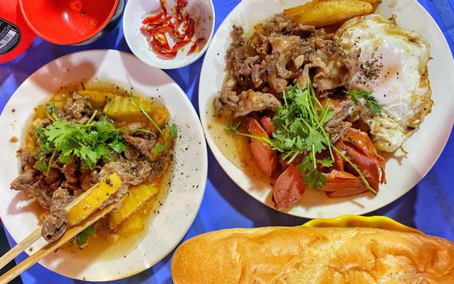 Bánh Mì Tái Lăn - Hàng Giấy
