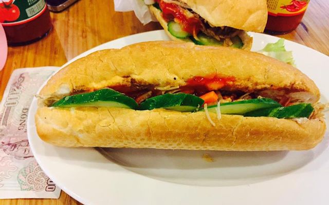 Bánh Mì & Xôi Các Loại - Đê La Thành