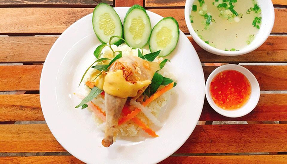 Combo : 3 Cơm Xá Xíu + 3 Trà Đào Tắc + 3 Sốt trứng Thêm