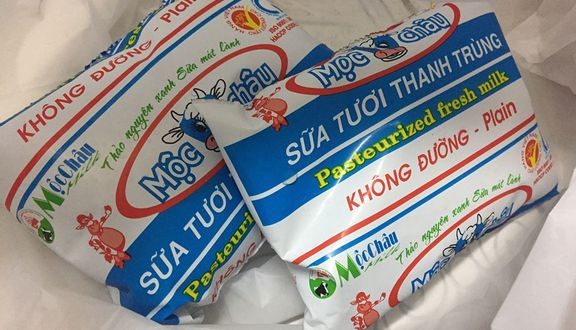 Bánh Mì, Sữa Tươi Mộc Châu & Trà Thái