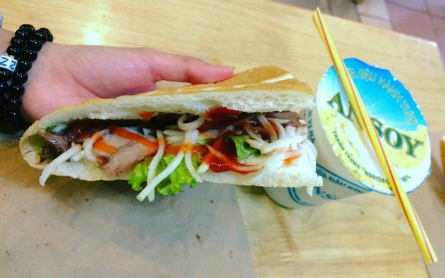 Bánh Mỳ Trứng