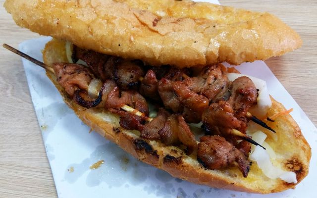 Kim Oanh - Bánh Mì Bơ Mật Ong & Thịt Xiên Nướng