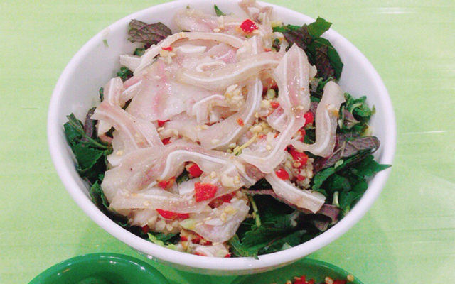 Bún Tai Heo Mắm Nêm