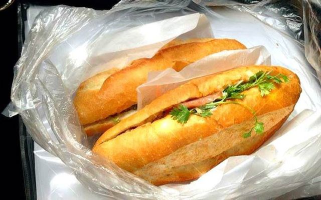 Bánh Mì Lãn Ông - Hàng Bè