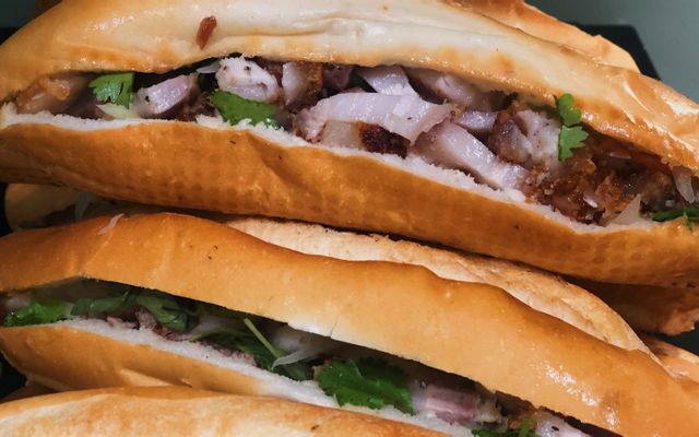 Bánh Mì Heo Quay Tùng Ngân - Shop Online