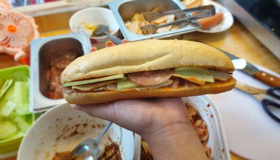 Bánh Mì + - Đội Cấn