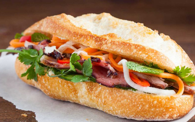 Bánh Mì Cô Lan