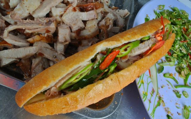 Bánh Mì Cô Hạ