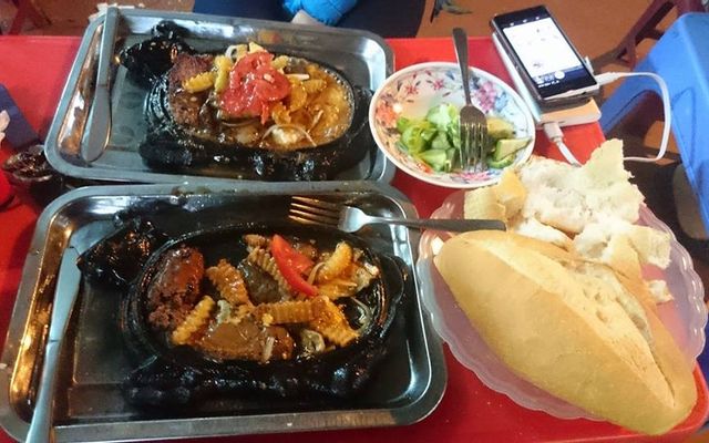 Bánh Mì Bít Tết