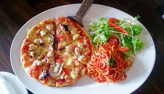 #7 Double Cheeseburger pizza (small)