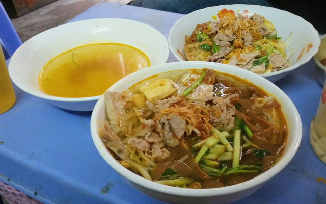 Bánh Đa Cua Phố Trung Liệt