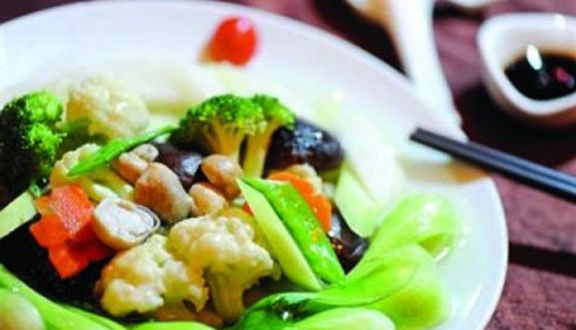 Bún chả giò