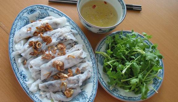 Bánh Cuốn Nóng & Gà Tần - Quan Nhân