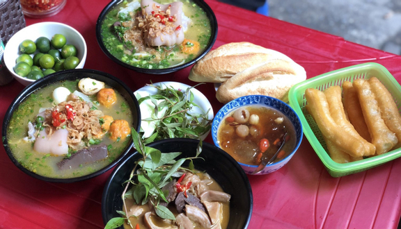 Bánh Canh Chả Cua & Phá Lấu Tàu - Hà Trung