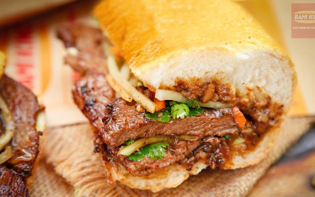 Bánh Mì Bò Phi-Lê Đặc Biệt