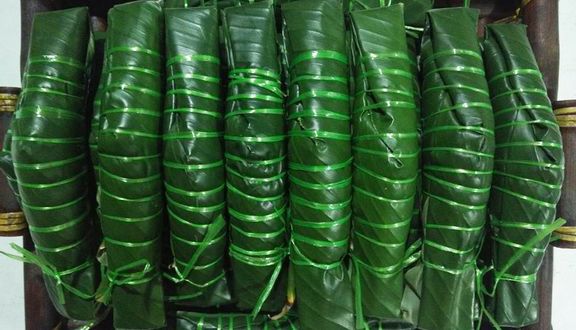 Bà Nhạn - Bánh Tẻ Gia Truyền