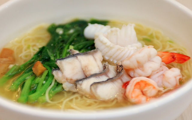 Cơm Gà Nồi Đất