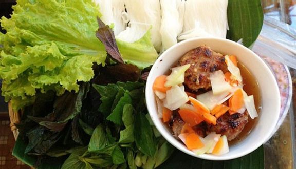 Combo bún chả nem cua bể