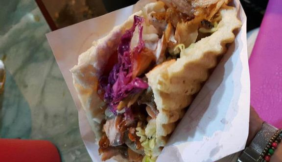 Anh Sóc - Bánh Mì Doner Kebab