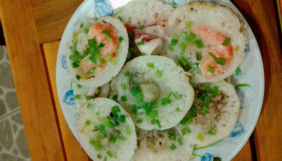 Bánh căn trứng thịt