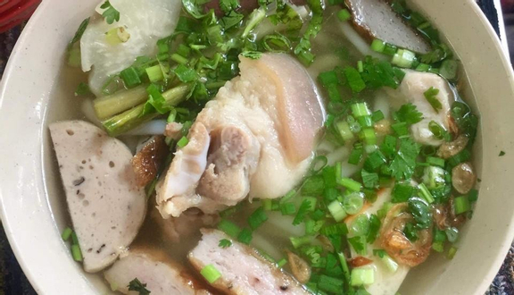 Bánh canh bột gạo giò chả cá