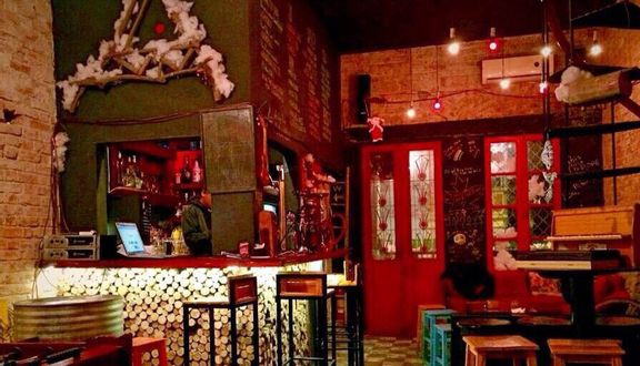 Alley Pub