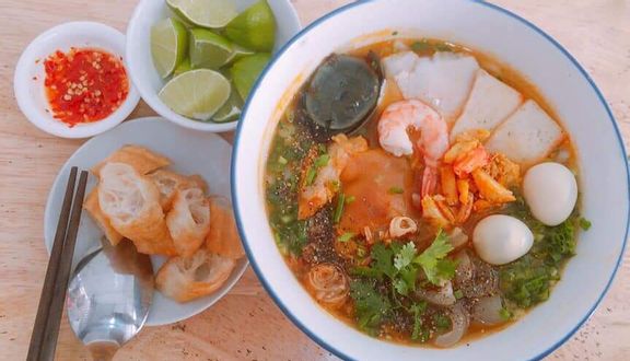 Bánh Canh--  Gạch -Cua Hấp