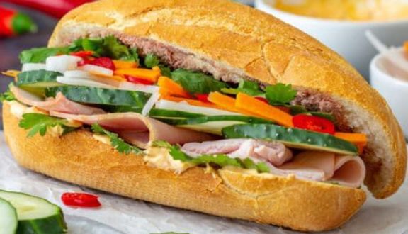 Bánh Mì Chả Lụa