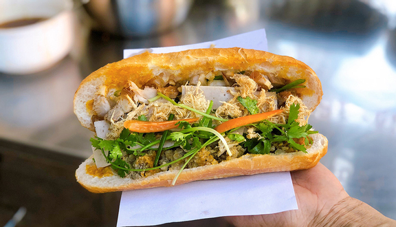 Bánh Mì Đặc Biệt