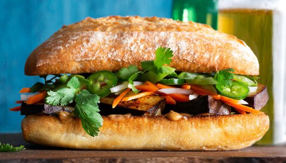Bánh dày kẹp chả lụa S